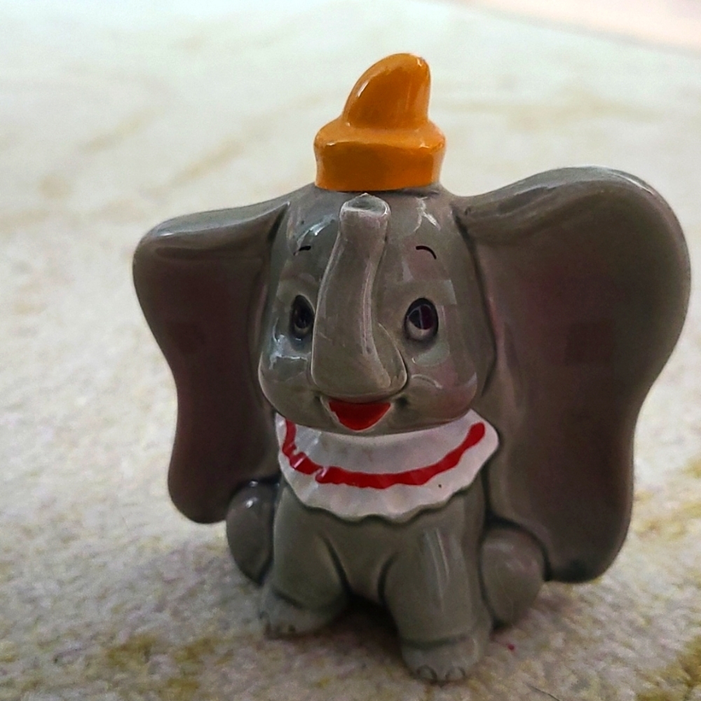 Vintage Dumbo